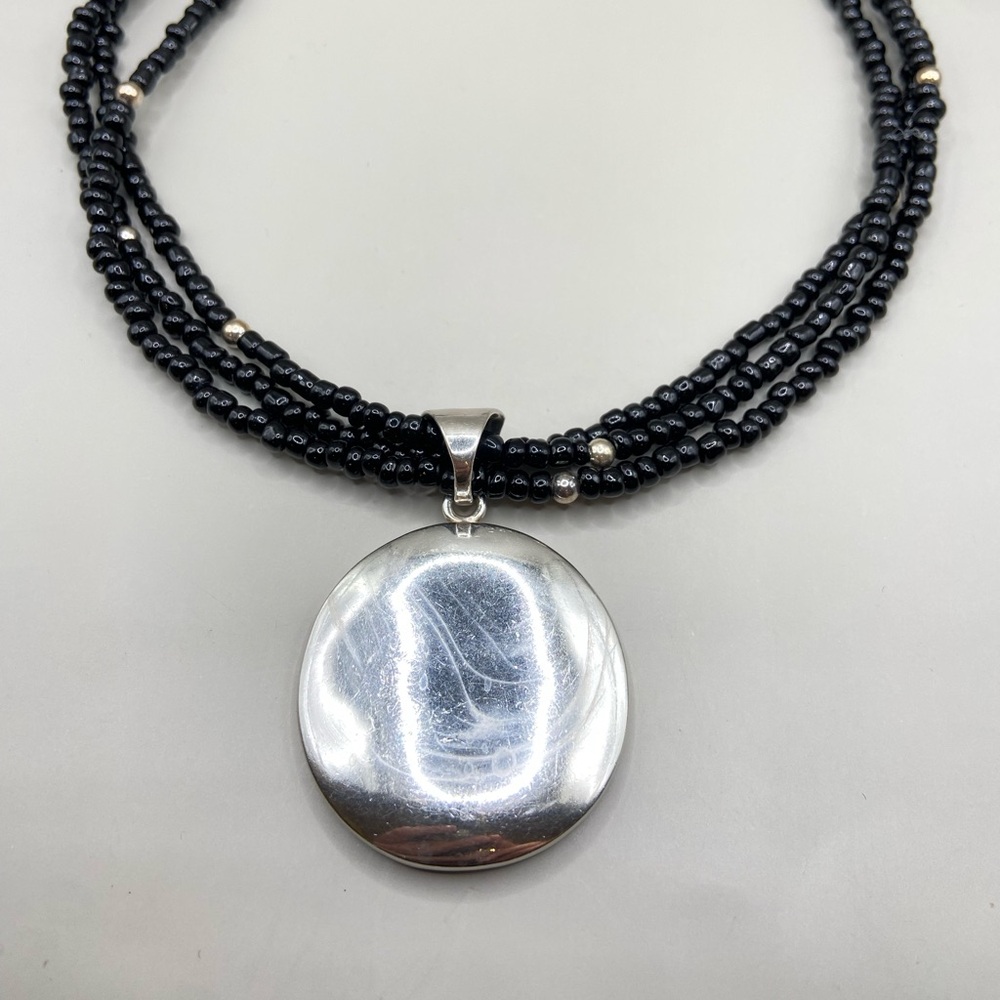 Silpada Wavy Disc Pendant Necklace S1123 - Picture 2 of 10